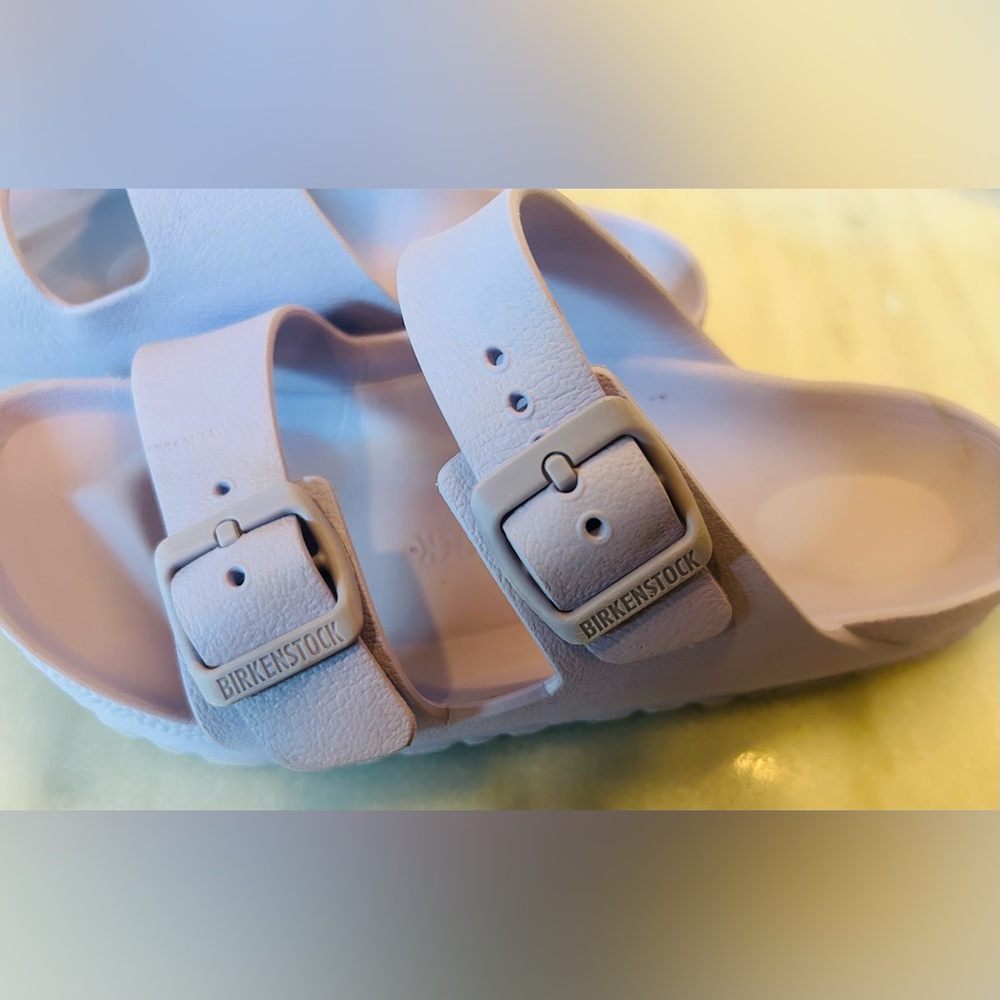 Birkenstock purple sandals    Size 36    5.5 women - Picture 5 of 7